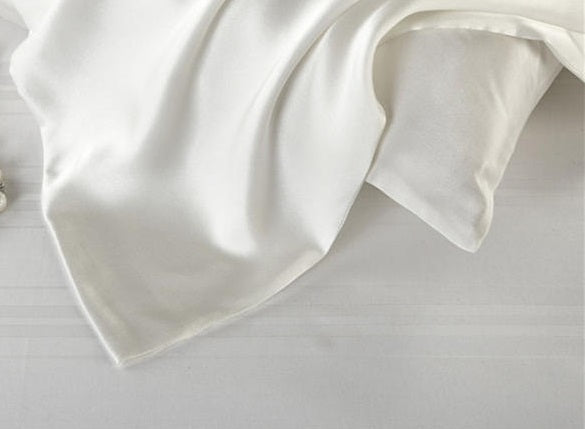 Luxury Silk Pillowcase for Hair & Skin - 19 Momme Pure Mulberry Silk